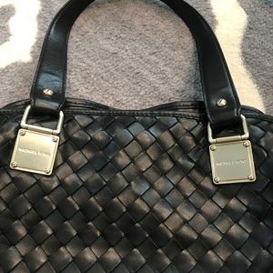 Beautiful Michael Kors shoulder bag